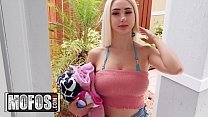 Video clipe sexo skylar vox foder irmã de renda